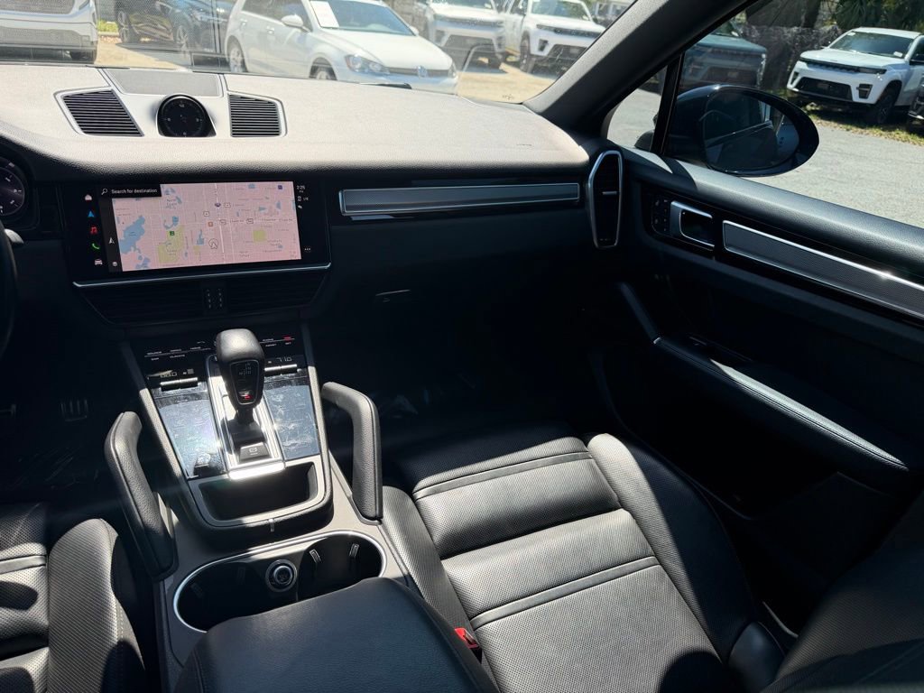 Used 2022 Porsche Cayenne S Platinum image 37