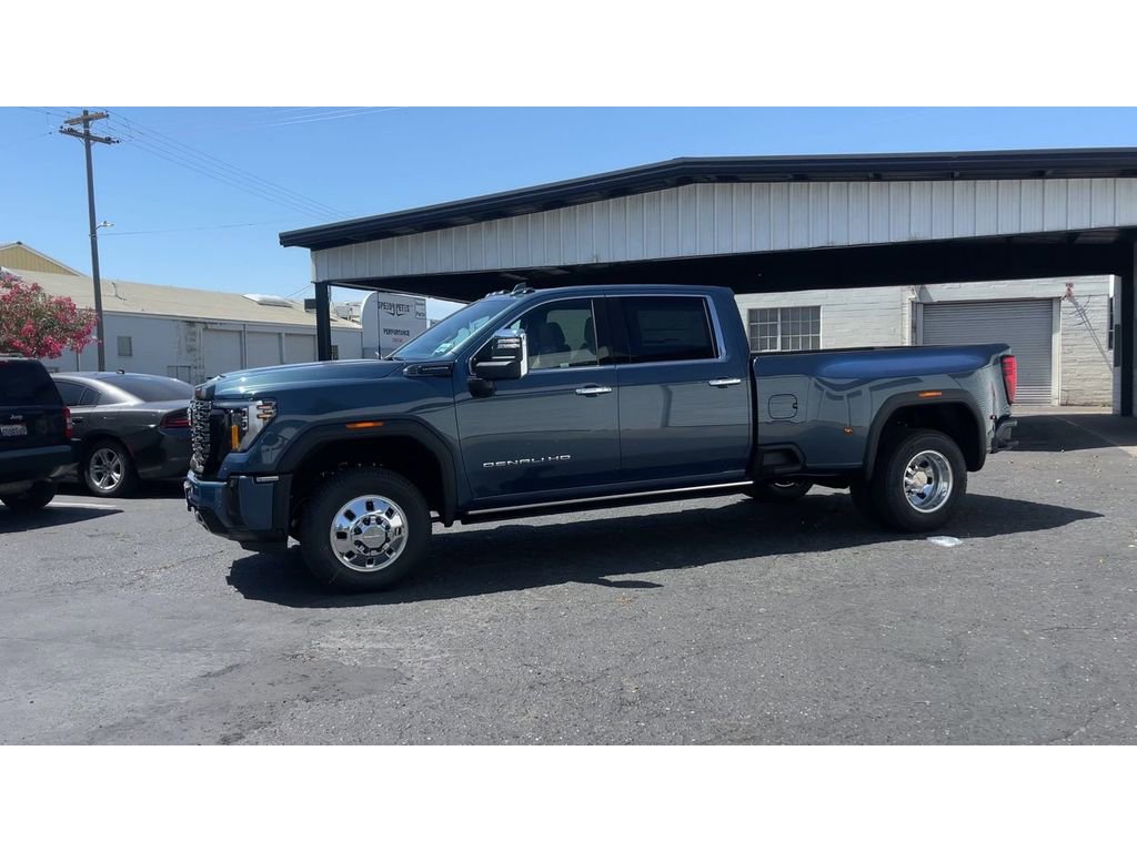 New 2026 GMC Sierra 3500 Denali Ultimate AWD/4WD image 7
