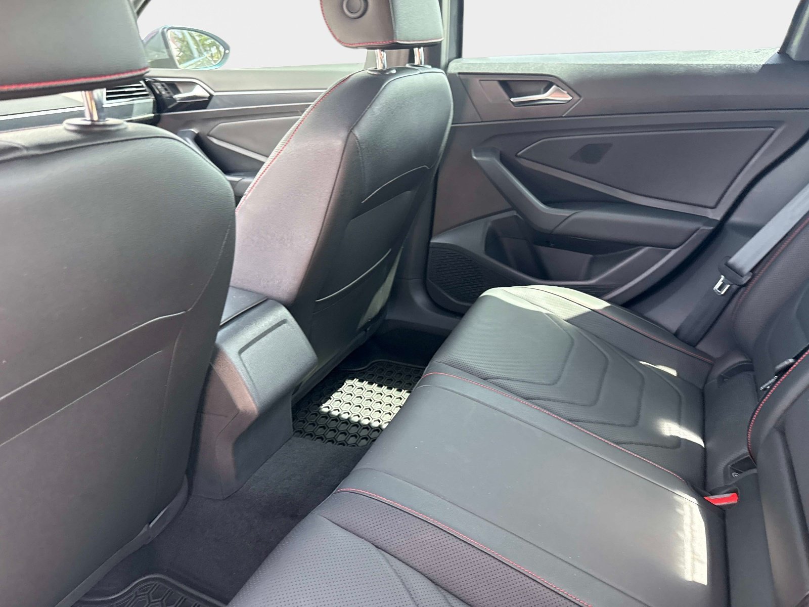 Used 2019 Volkswagen Jetta R-Line FWD image 13