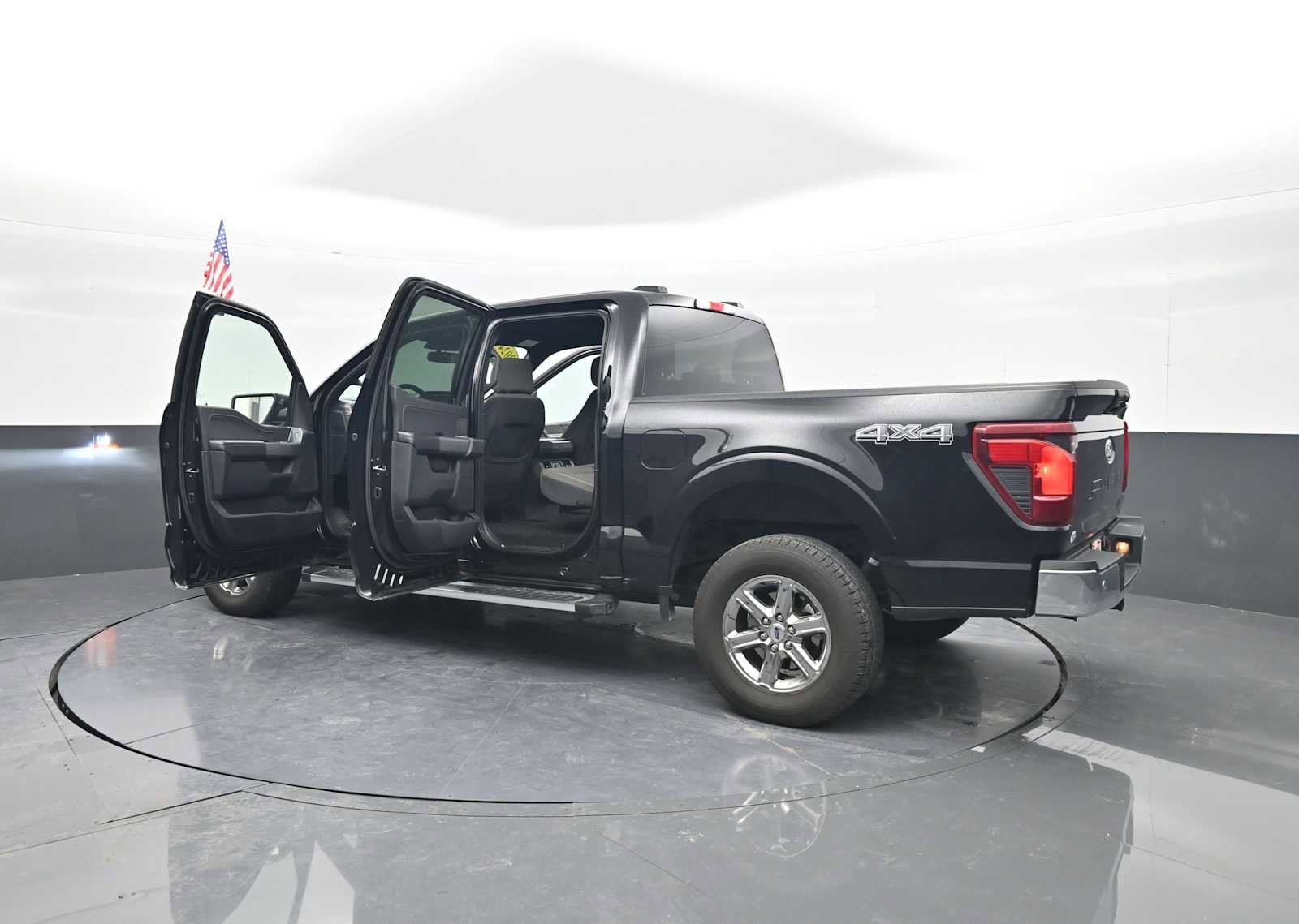 Used 2024 Ford F150 XLT w/ Mobile Office Package image 40