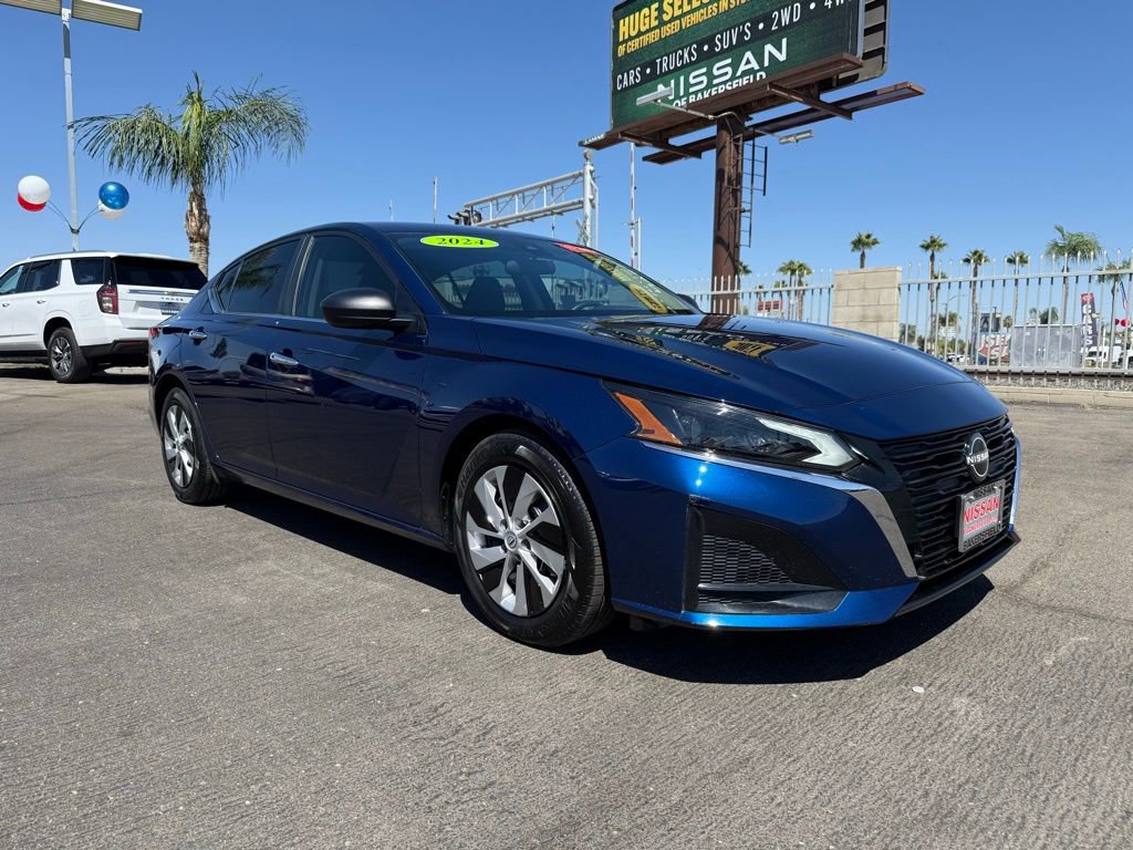 Certified 2024 Nissan Altima 2.5 S image 1