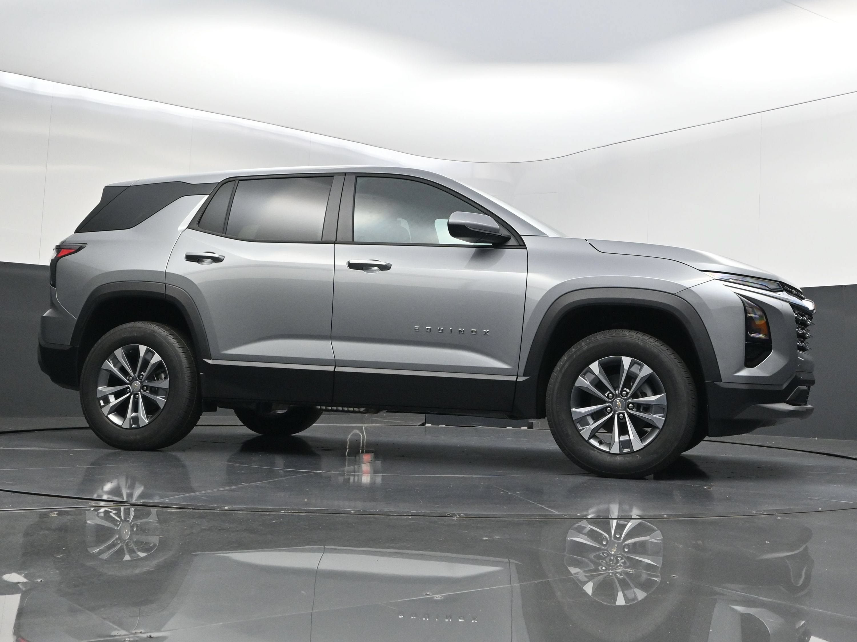 New 2027 Chevrolet Equinox LT FWD image 44