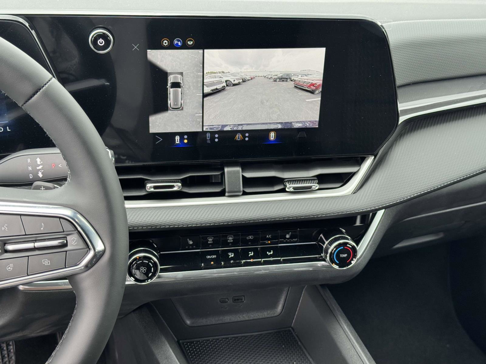 New 2026 Chevrolet Equinox LT w/ Safety and Technology Package image 4