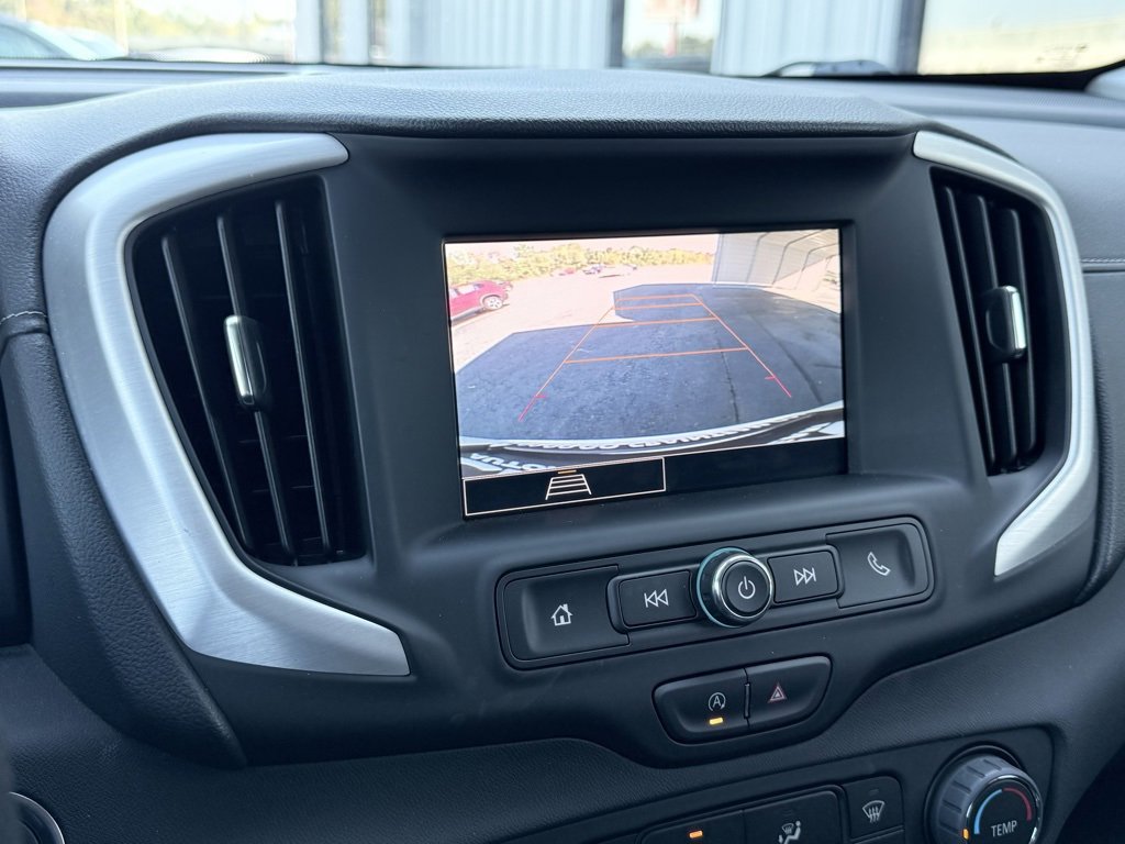 Used 2024 GMC Terrain SLE image 16