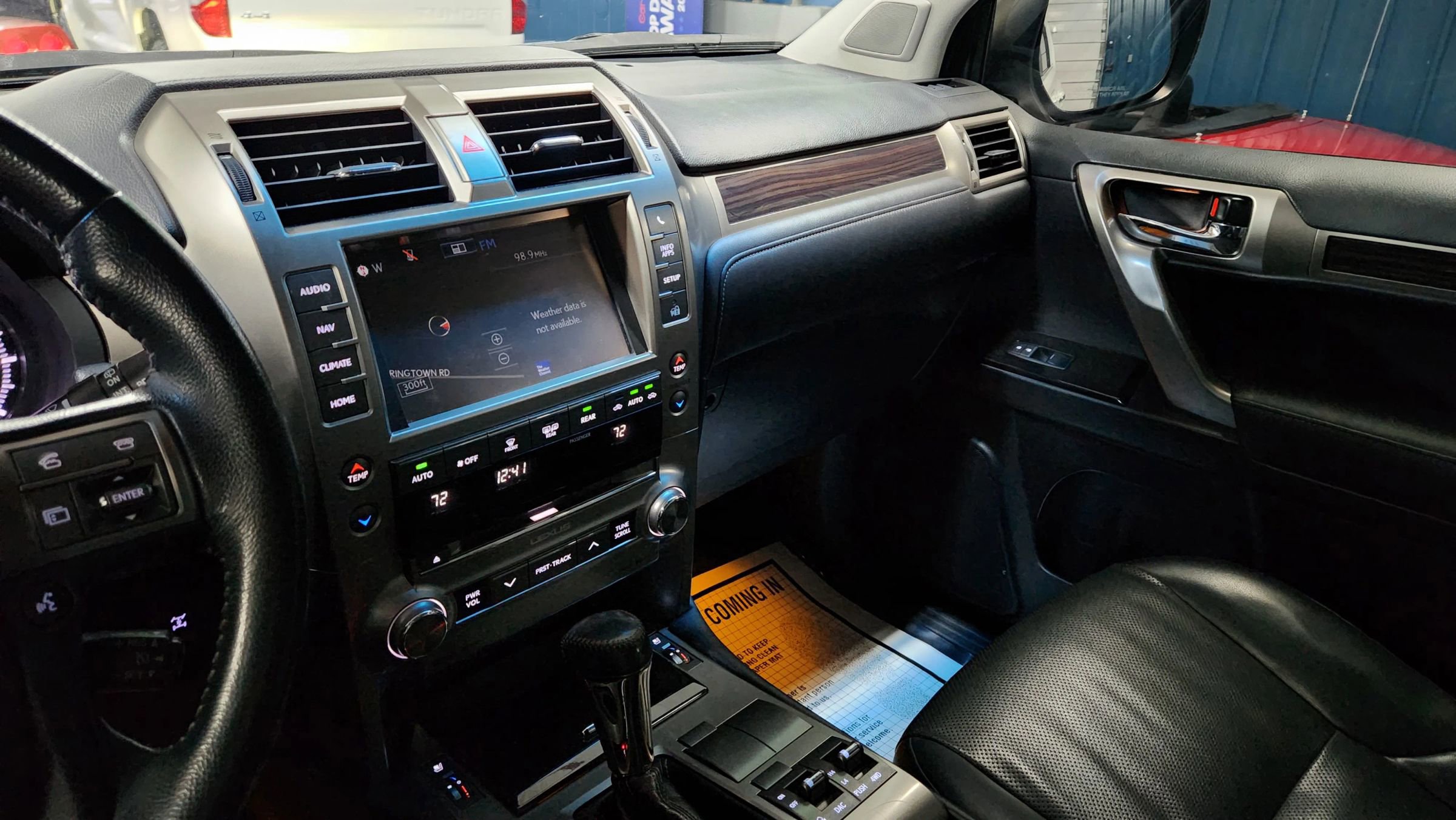 Used 2015 Lexus GX 460 image 31