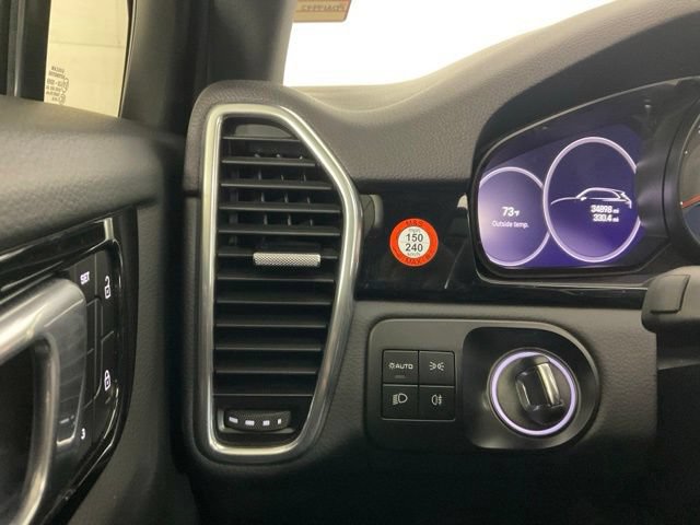 Used 2023 Porsche Cayenne S Platinum AWD/4WD image 17