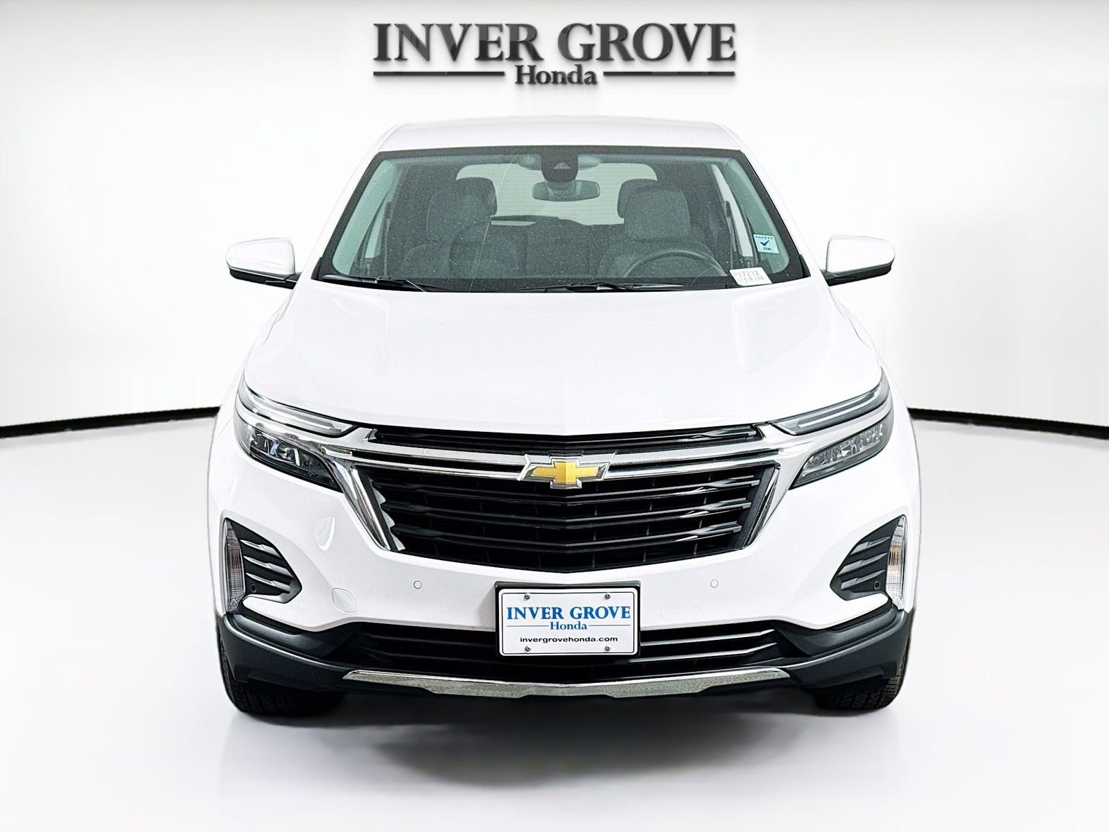 Used 2023 Chevrolet Equinox LT AWD/4WD image 2
