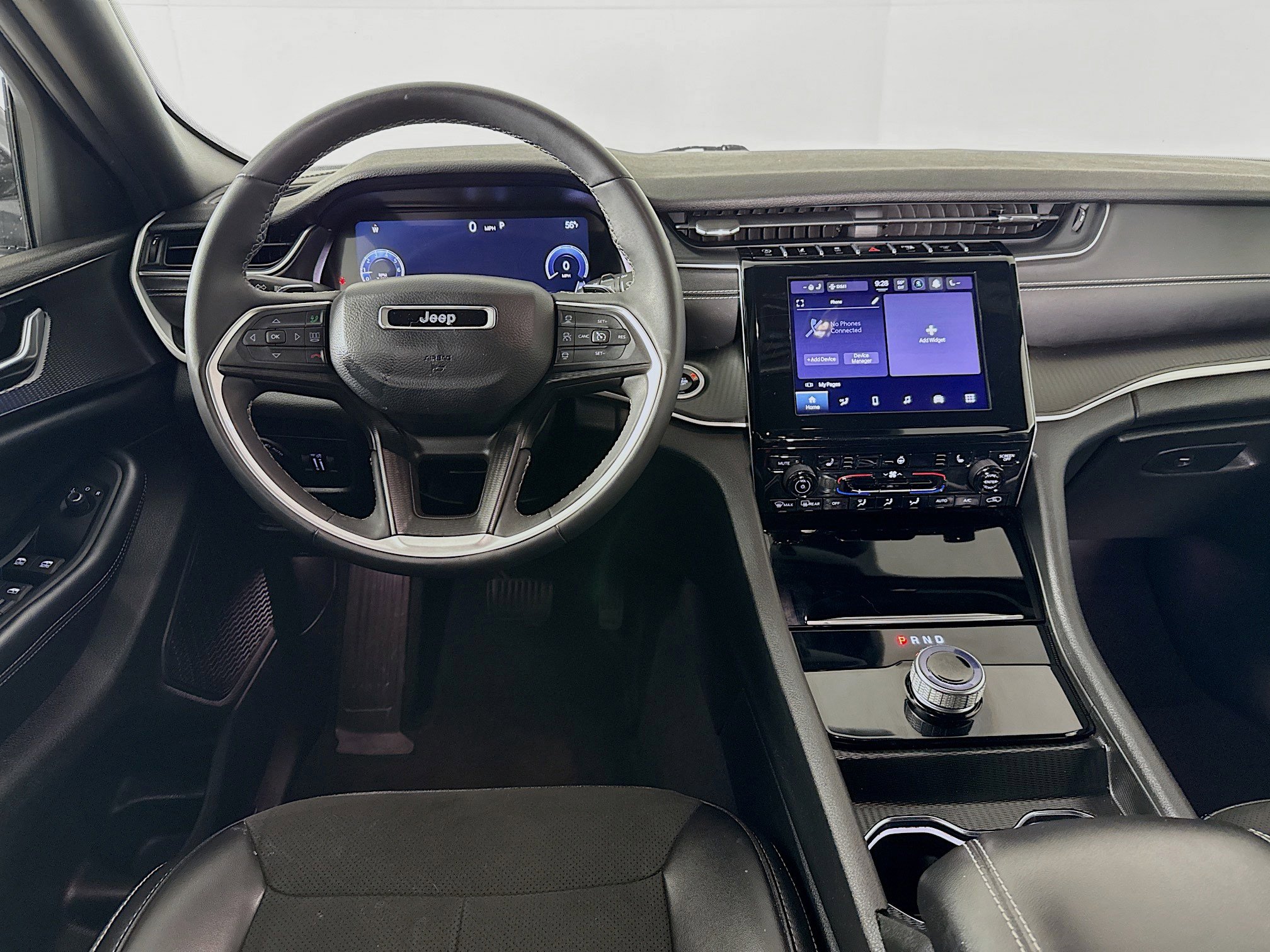 Used 2024 Jeep Grand Cherokee Altitude image 26