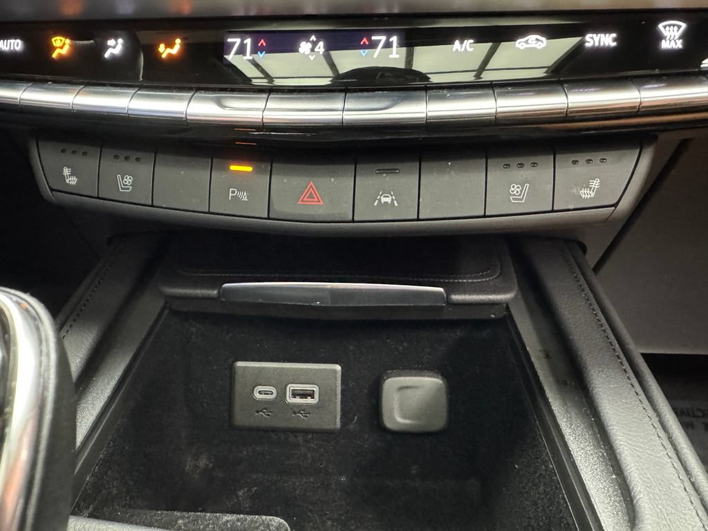 Used 2024 Cadillac XT4 Sport FWD image 19
