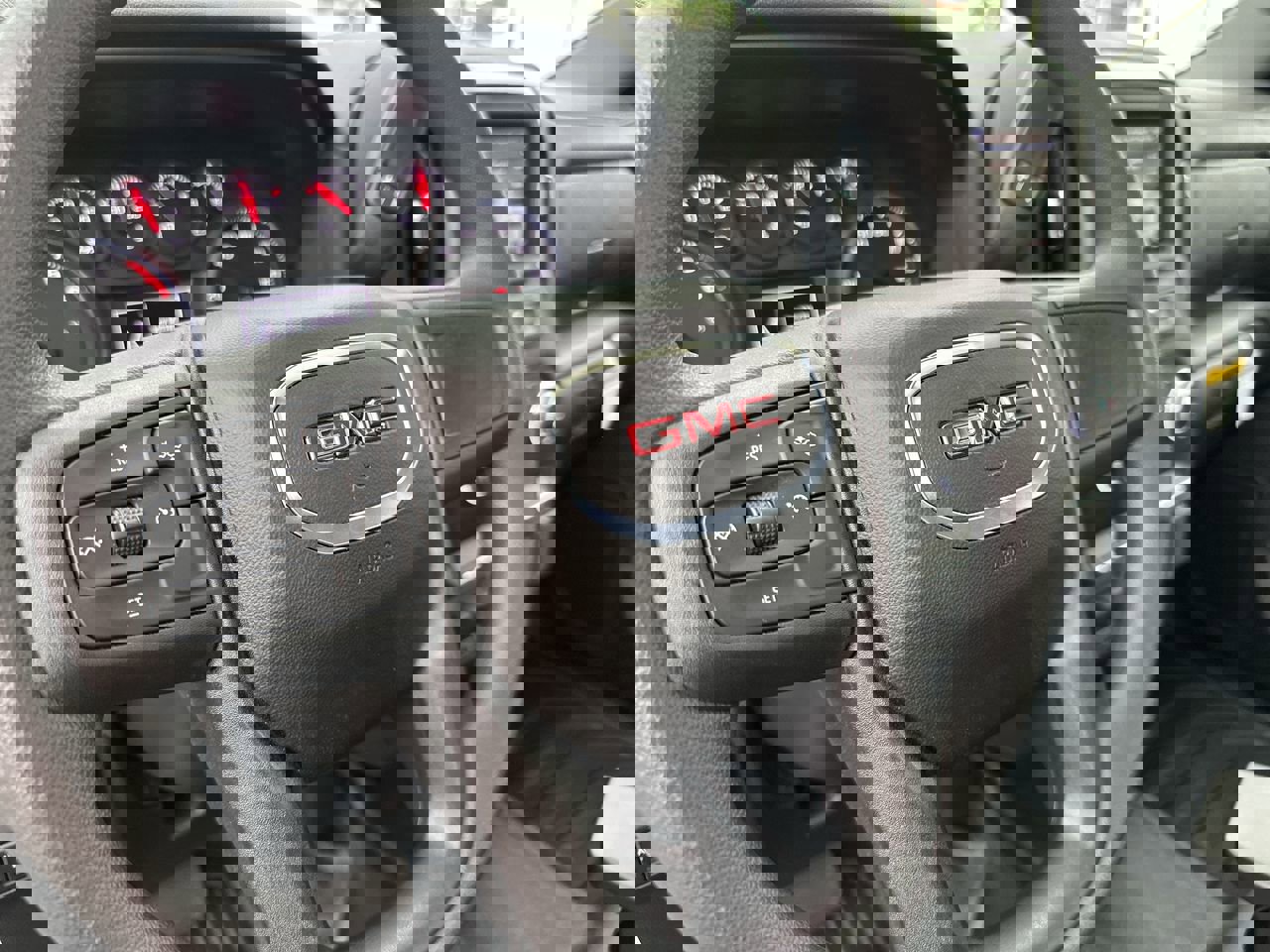 New 2025 GMC Sierra 2500 Pro w/ Convenience Package image 14