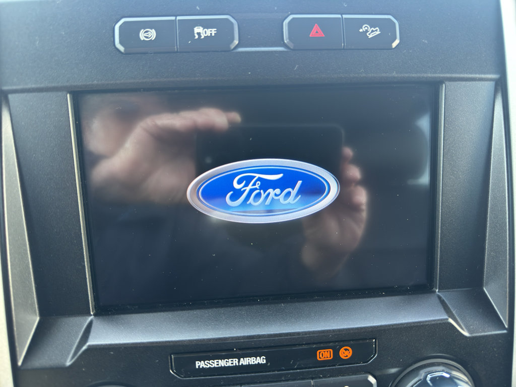 Used 2021 Ford F250 Lariat w/ Chrome Package image 19