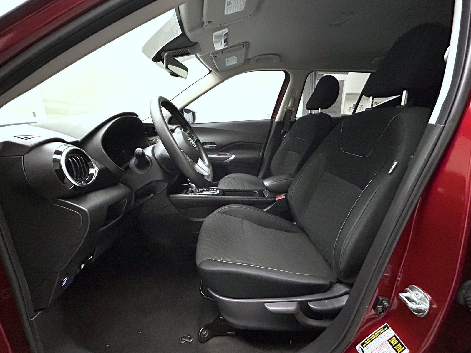 Used 2022 Nissan Kicks SV w/ Interior Electronics Package image 10