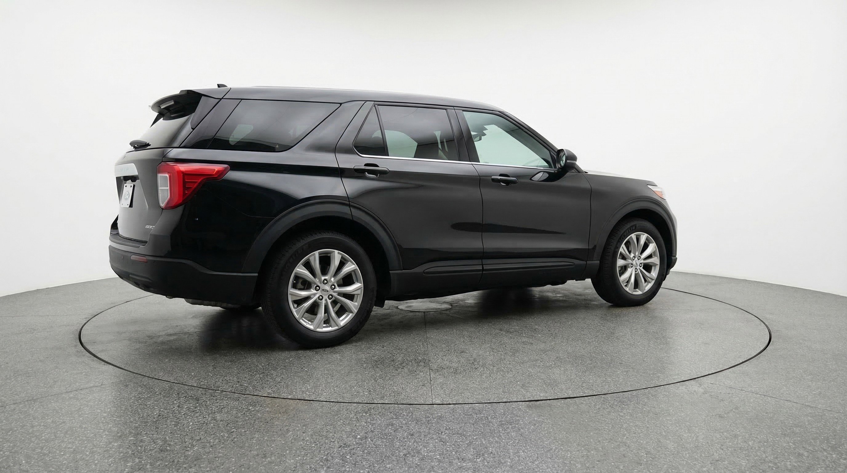 Used 2024 Ford Explorer Limited image 9
