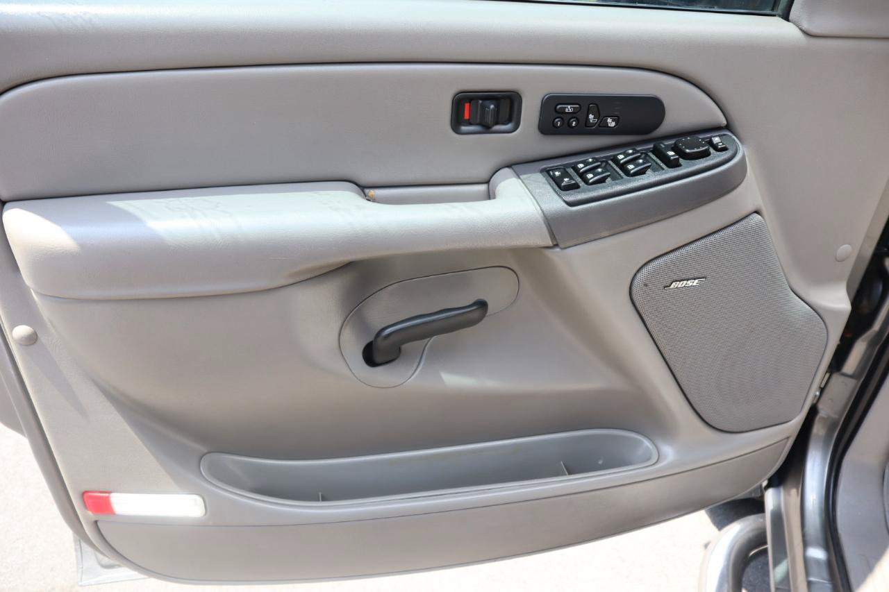 Used 2006 Chevrolet Silverado 1500 LT w/ Onstar Plus Package AWD/4WD image 15