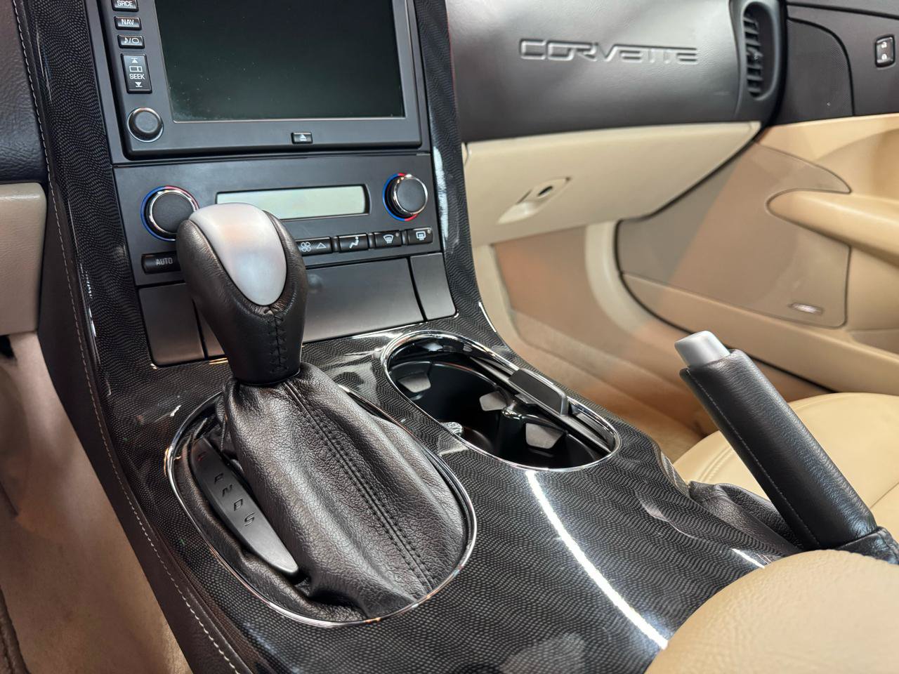 Used 2012 Chevrolet Corvette Coupe w/ 2LT Preferred Equipment Group RWD image 51