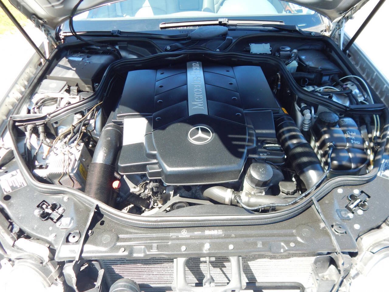 Used 2005 Mercedes-Benz E 500 4MATIC Sedan image 18