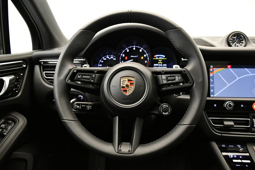 Certified 2026 Porsche Macan Turbo AWD/4WD image 26