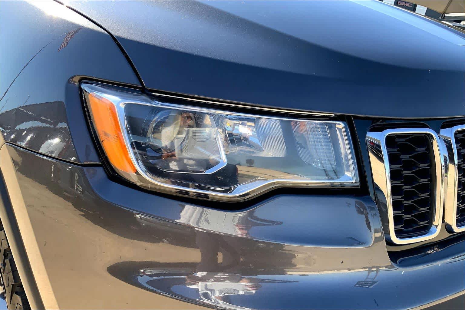 Used 2017 Jeep Grand Cherokee Limited AWD/4WD image 27