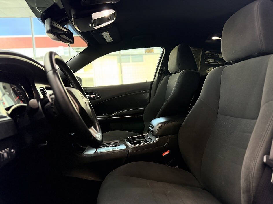 Used 2014 Dodge Charger R/T AWD/4WD image 5