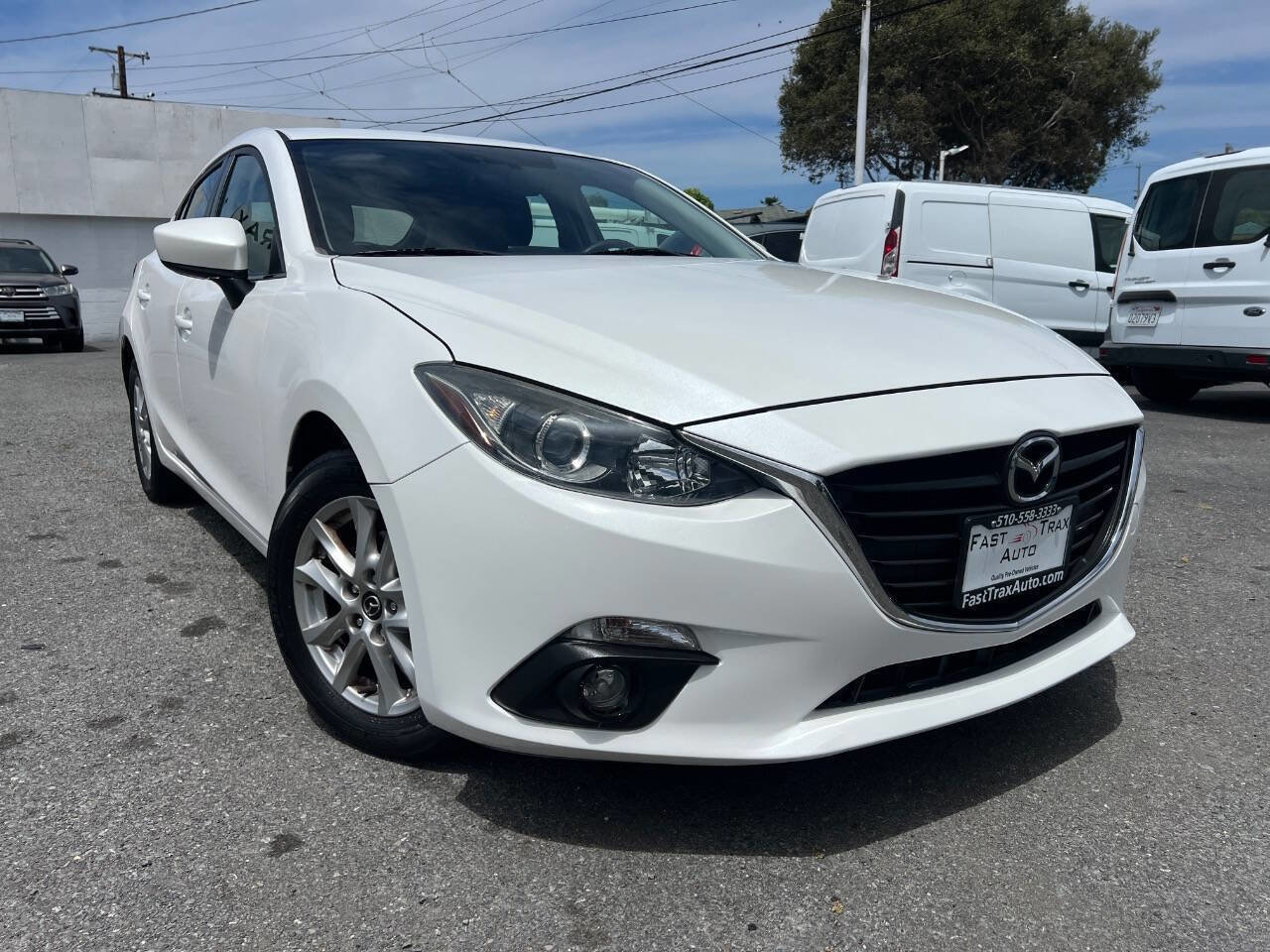 Used 2016 MAZDA MAZDA3 i Touring FWD image 1