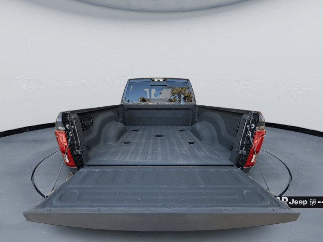 Used 2025 RAM 2500 Limited AWD/4WD image 7