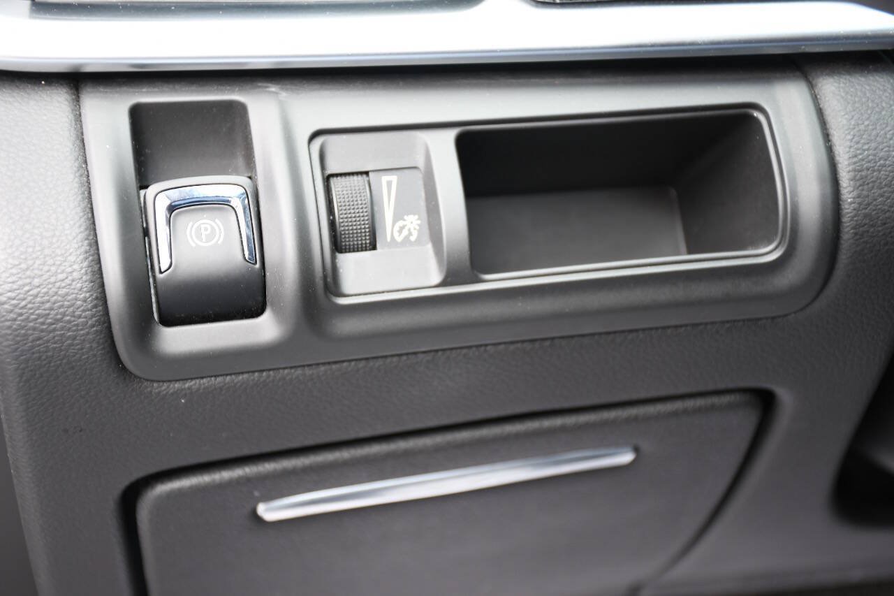 Used 2019 Cadillac XTS Luxury FWD image 28