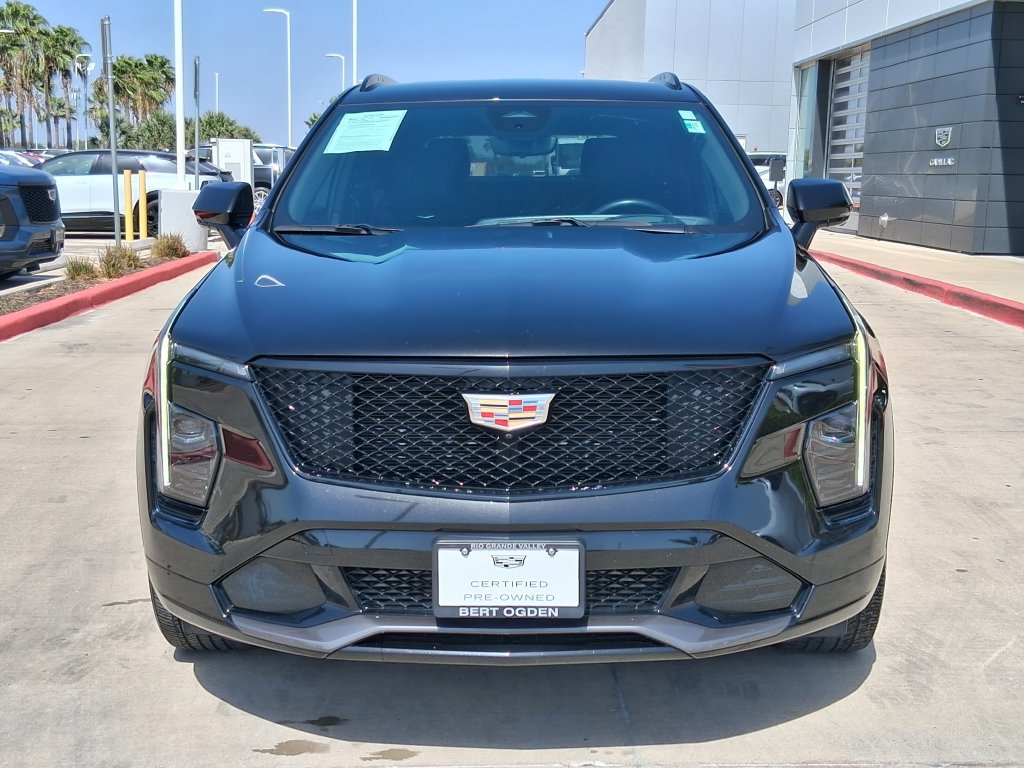 Used 2024 Cadillac XT4 Sport FWD image 2