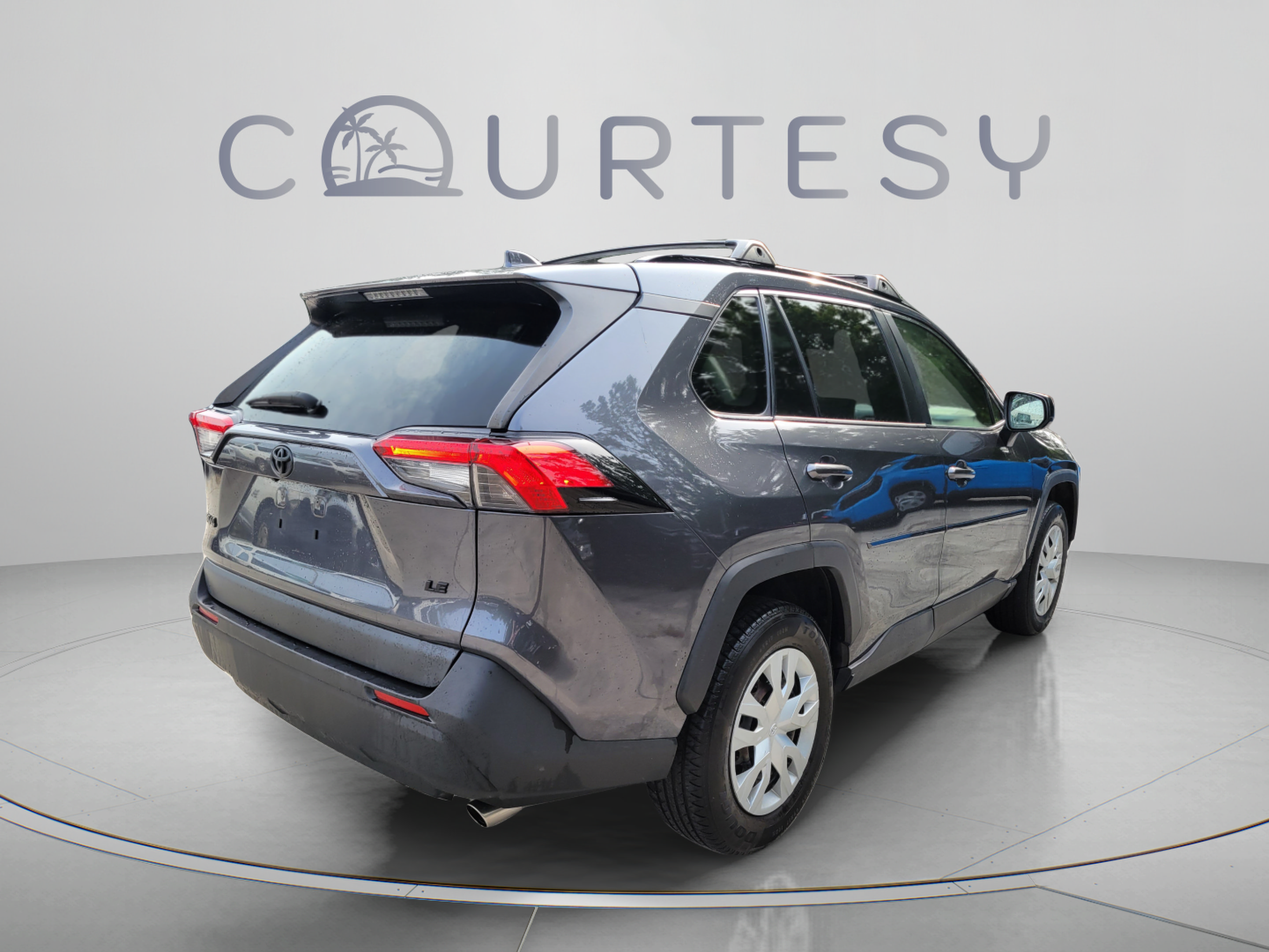 Used 2020 Toyota RAV4 LE w/ Carpet Mat Package FWD image 3