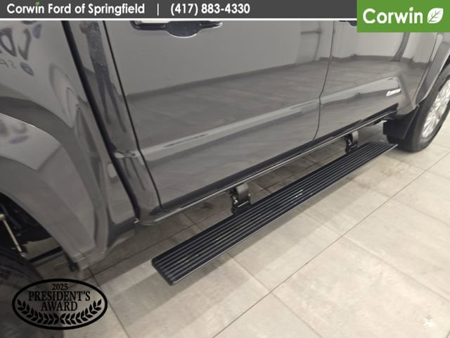 Used 2025 Toyota Tacoma Limited image 15