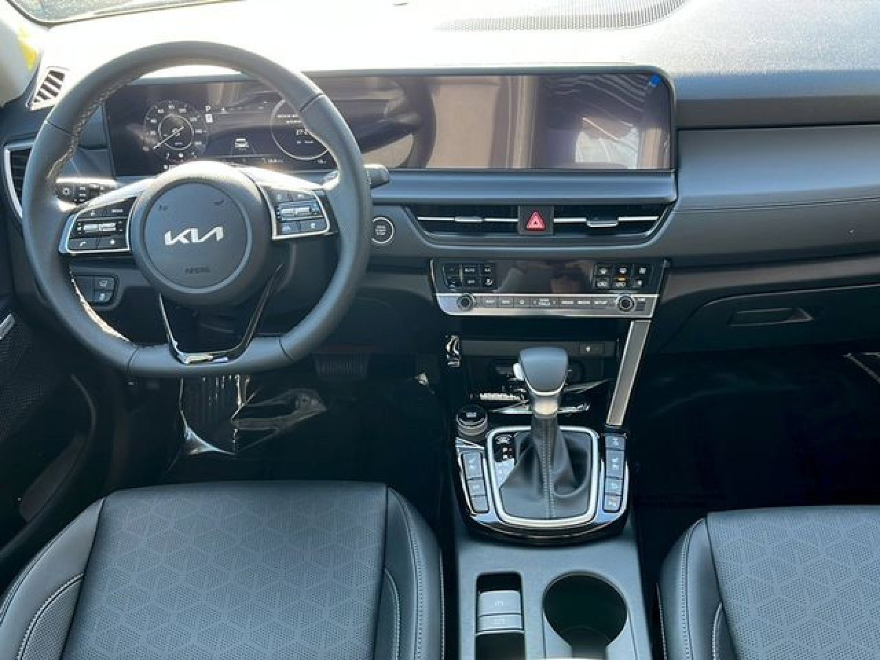 New 2026 Kia Seltos SX w/ SX Sunroof Package image 14