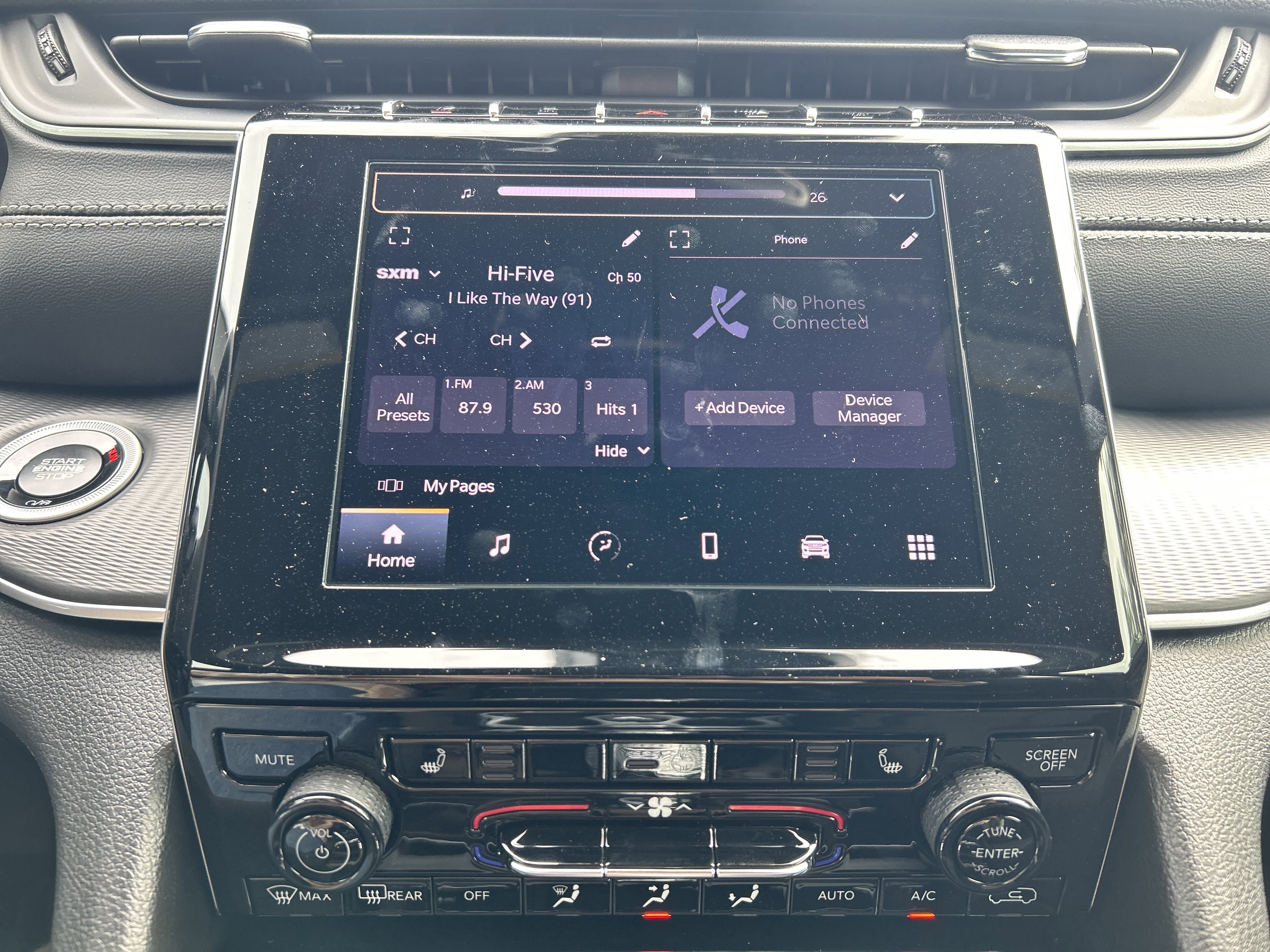 New 2025 Jeep Grand Cherokee Altitude image 29