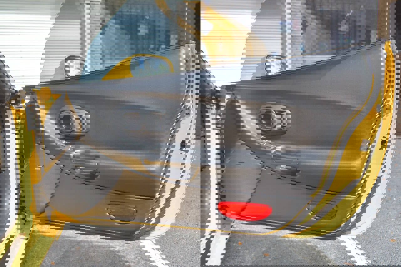 Used 2003 Chevrolet Corvette Coupe w/ Preferred Equipment Group image 33