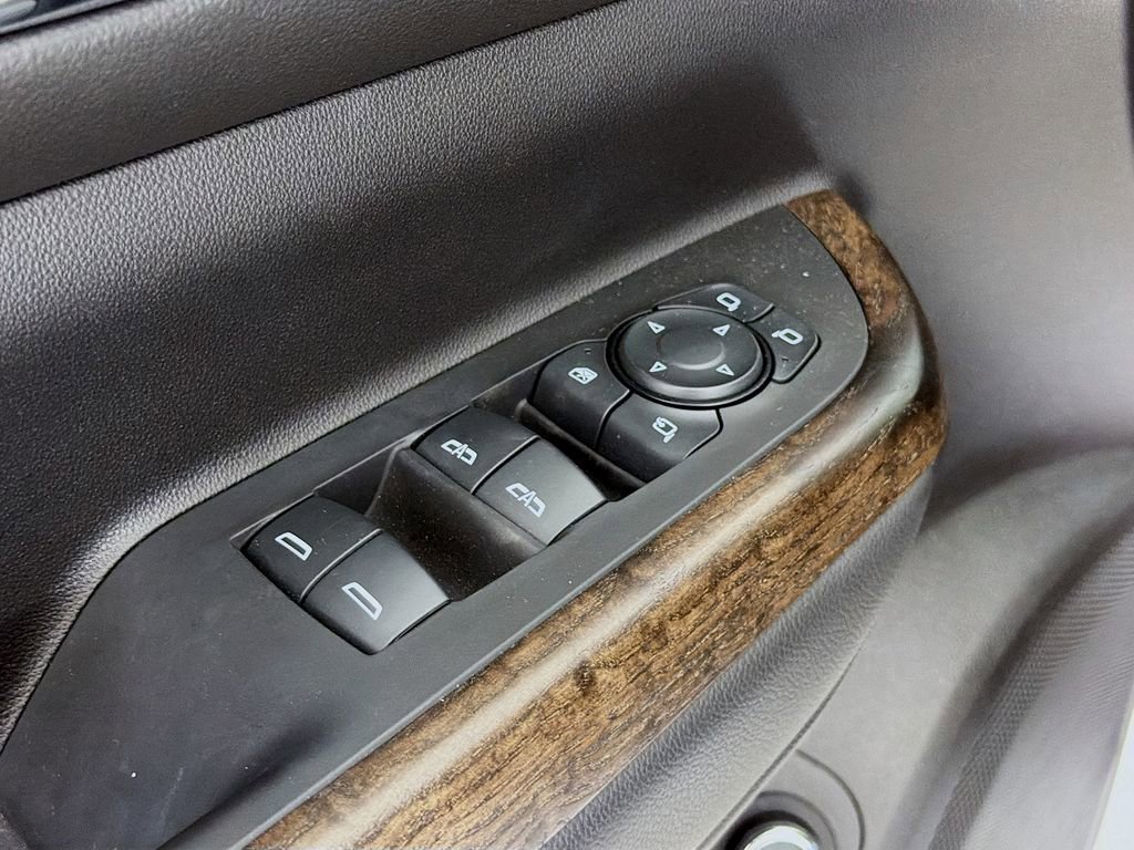 Used 2022 GMC Acadia Denali w/ Denali Technology Package image 21