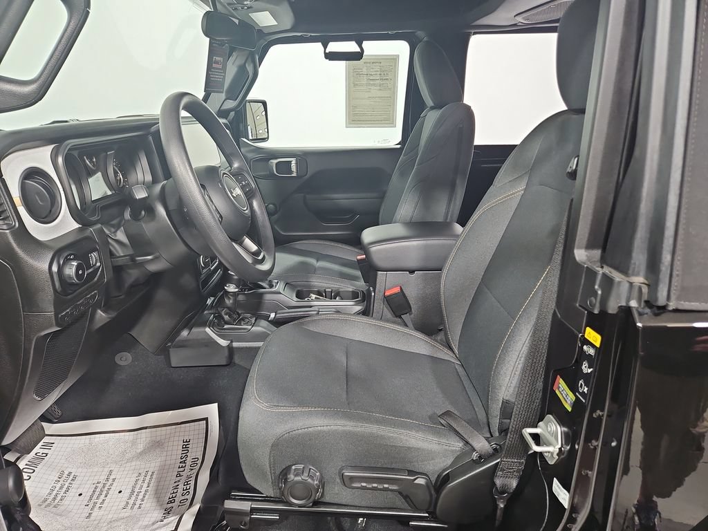 Used 2024 Jeep Wrangler Sport AWD/4WD image 10