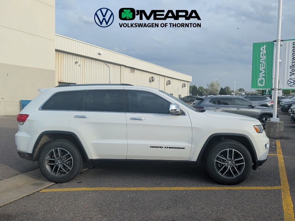 Used 2018 Jeep Grand Cherokee Limited w/ Trailer Tow Group IV AWD/4WD image 3