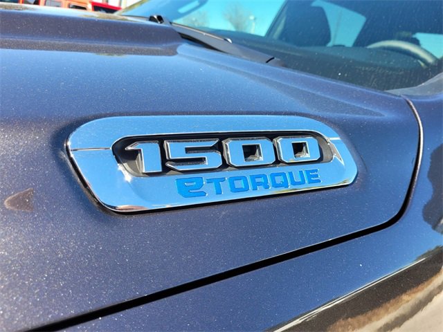 New 2026 RAM 1500 4x4 Crew Cab image 3