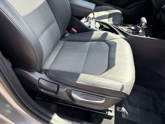 Used 2023 Kia Niro EX Touring FWD image 10