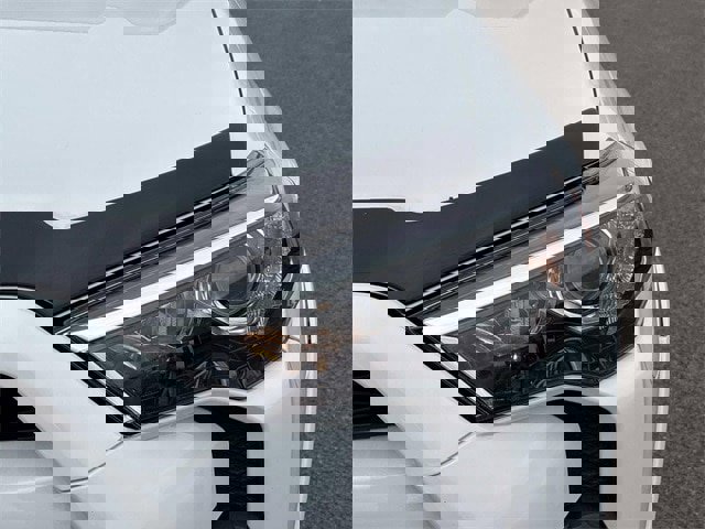 Used 2019 Toyota 4Runner SR5 w/ Four Season Floor Mat Package image 10