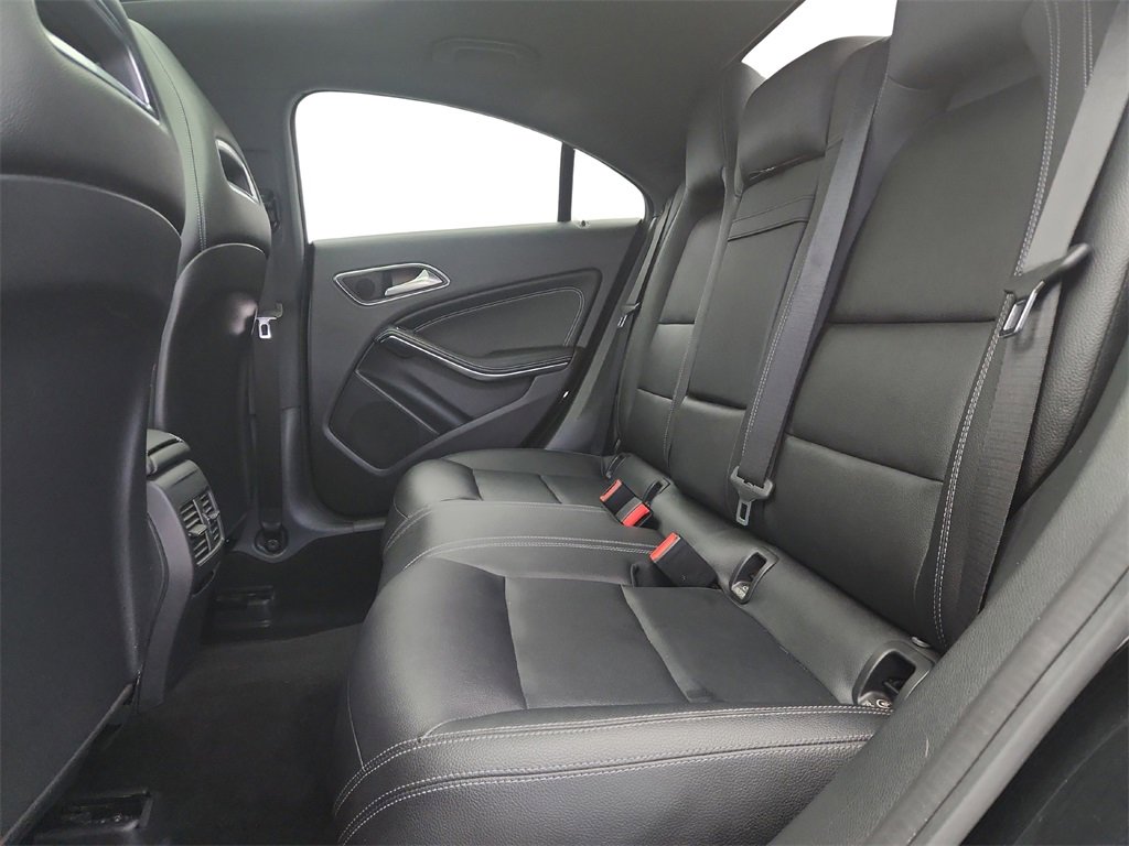 Used 2018 Mercedes-Benz CLA 250 4MATIC image 23