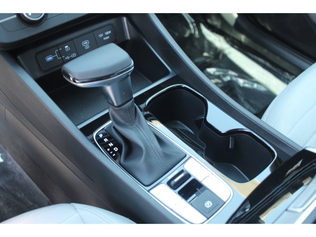 Used 2025 Hyundai Santa Cruz SE image 19