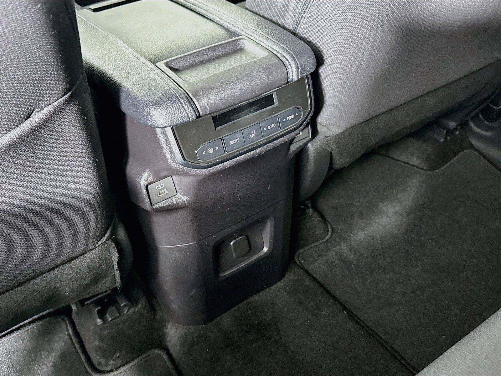 Certified 2025 Toyota Grand Highlander FWD image 34