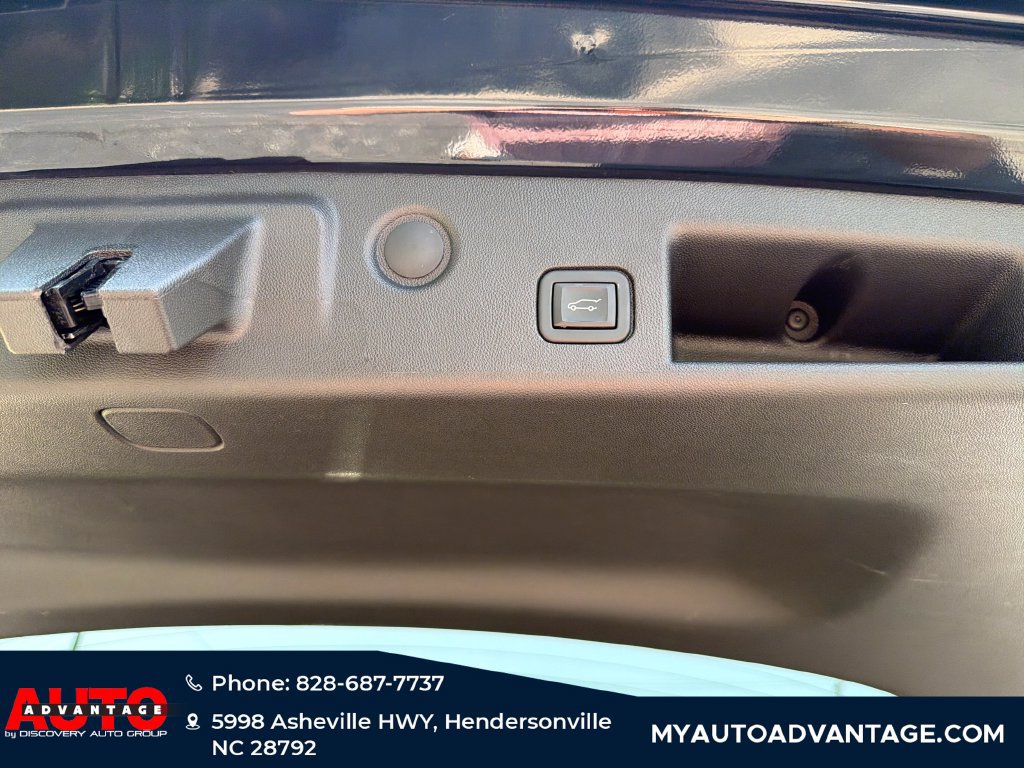 Used 2024 Chevrolet Equinox LT AWD/4WD image 34