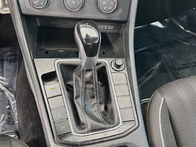 Used 2024 Volkswagen Jetta Sport FWD image 16