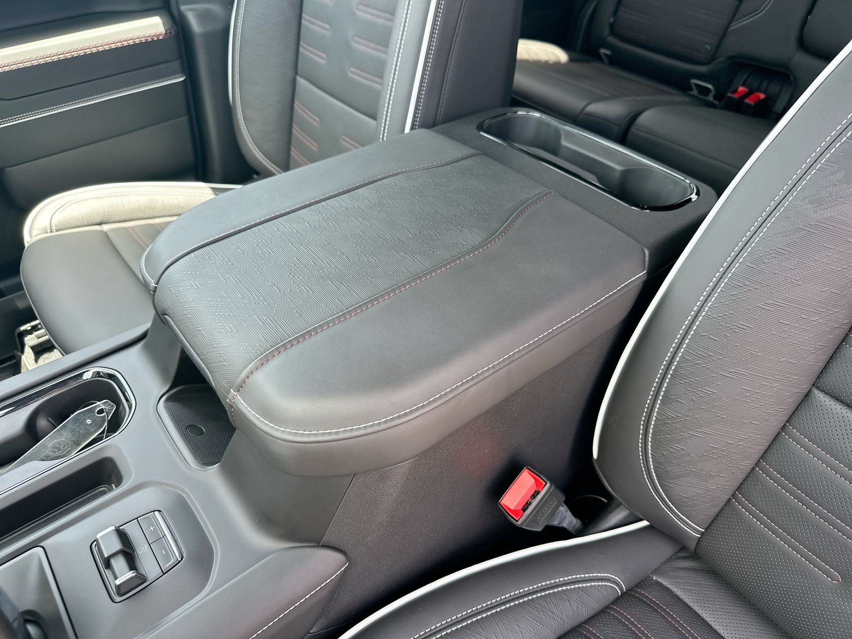 Used 2026 GMC Sierra 1500 AT4X AWD/4WD image 21