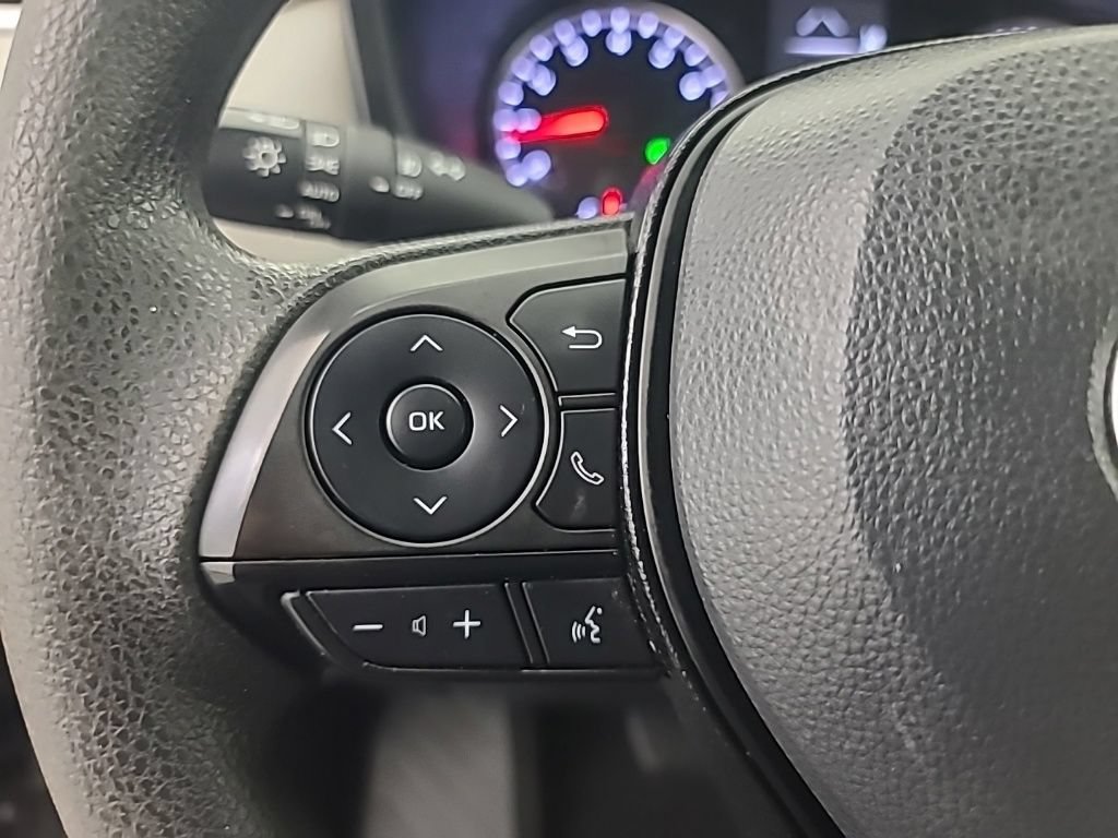 Used 2021 Toyota RAV4 XLE AWD/4WD image 29
