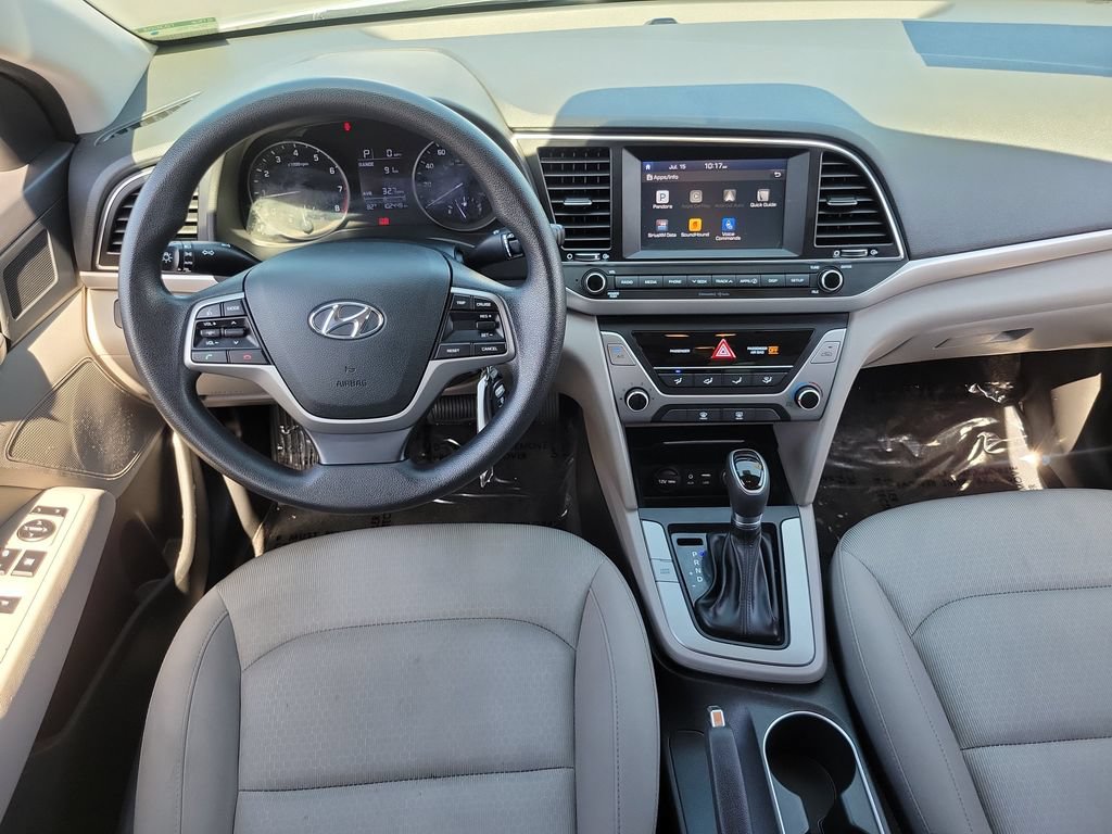 Used 2017 Hyundai Elantra SE FWD image 4