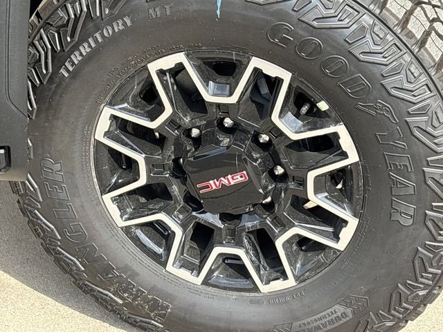 New 2026 GMC Sierra 2500 AT4X image 31