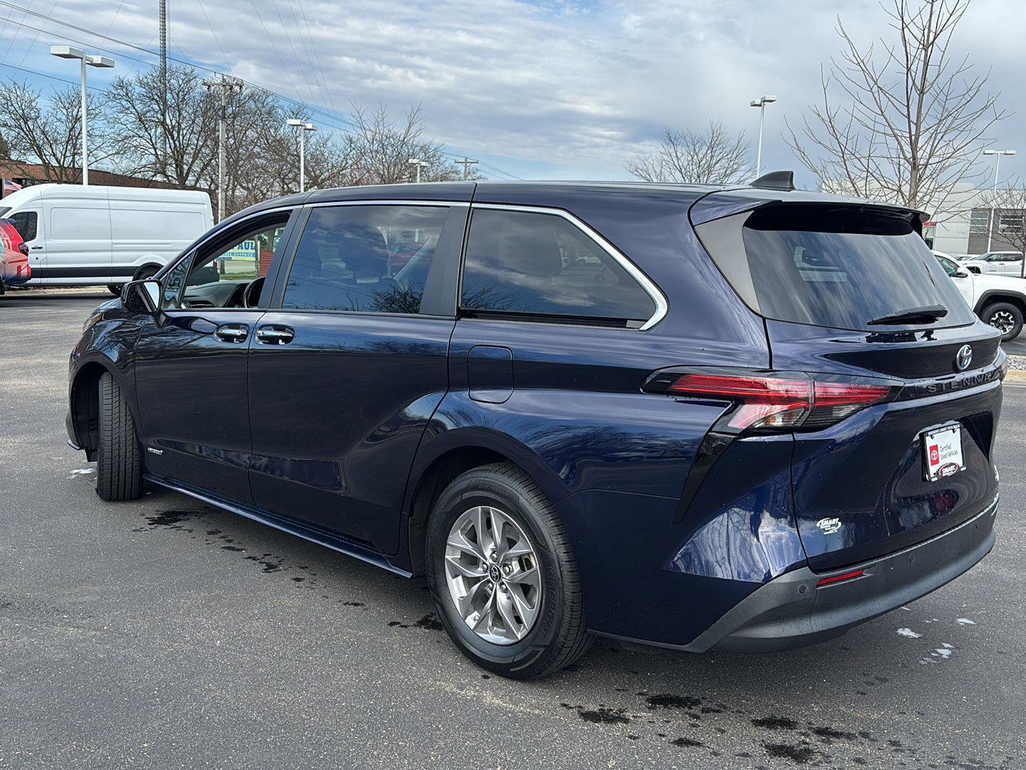 Used 2021 Toyota Sienna XLE FWD image 26
