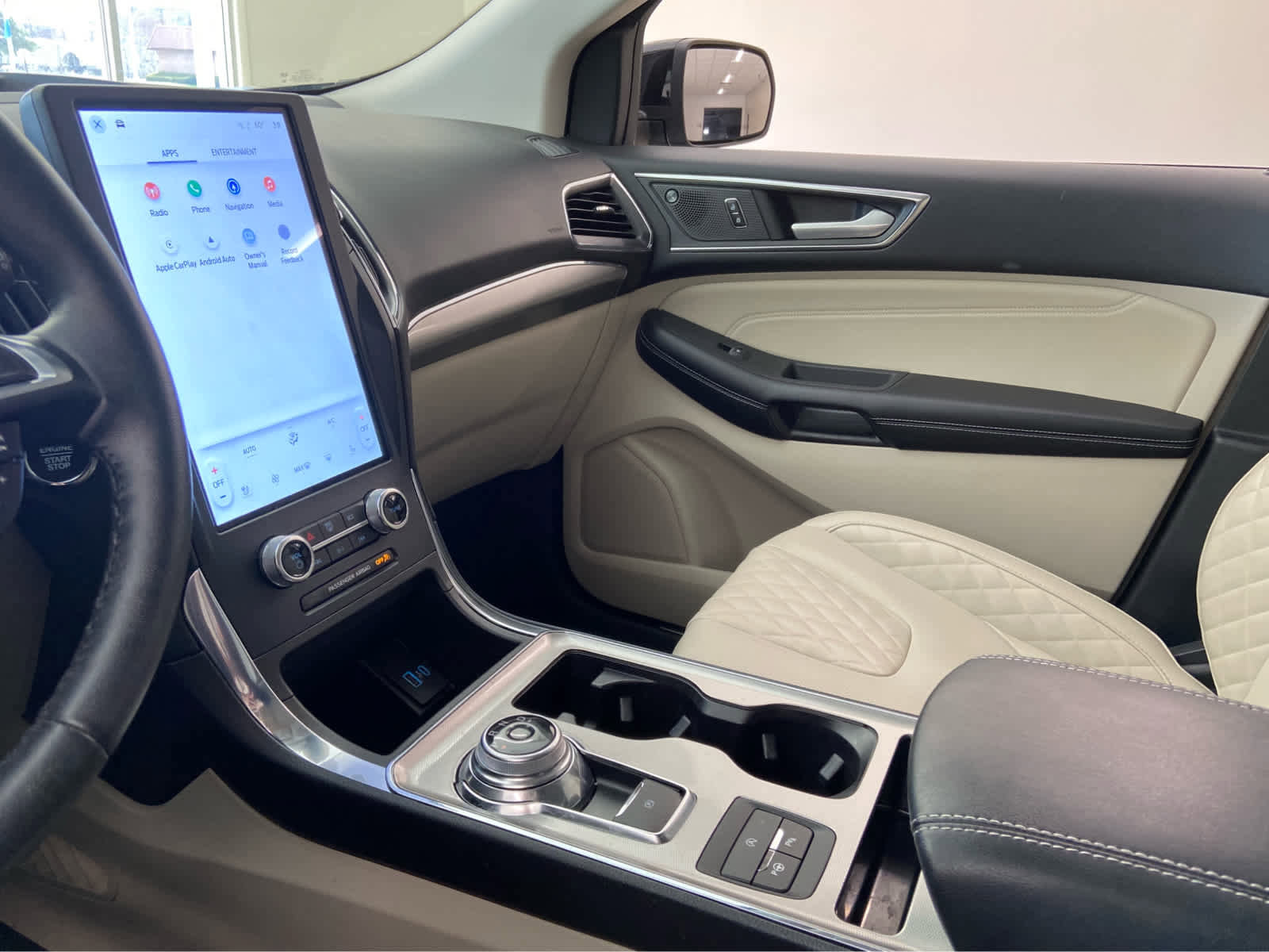 Used 2023 Ford Edge Titanium w/ Equipment Group 301A image 34