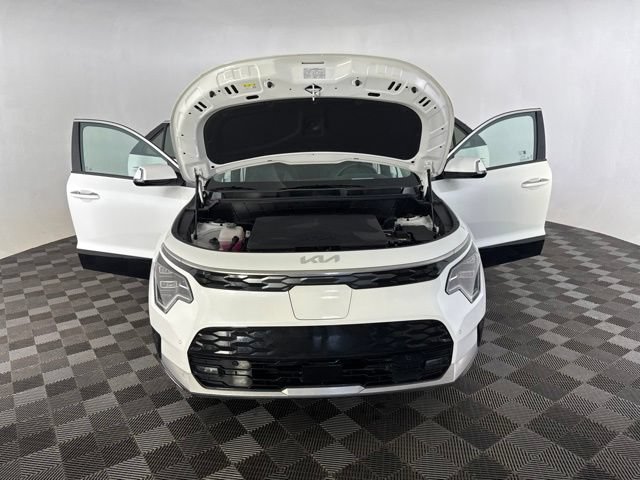 Certified 2023 Kia Niro Wave FWD image 13